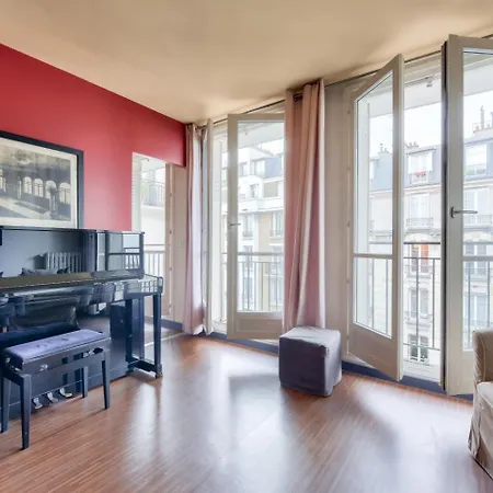 Stunning 2br Flat Near Place Des Vosges