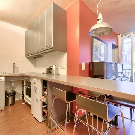 Apartment Stunning 2br Flat Near Place Des Vosges